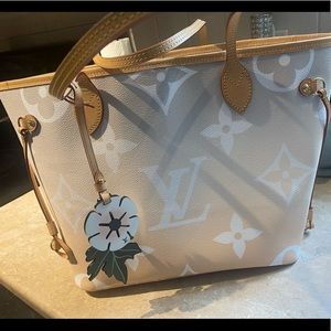 Louis Vuitton Neverfull